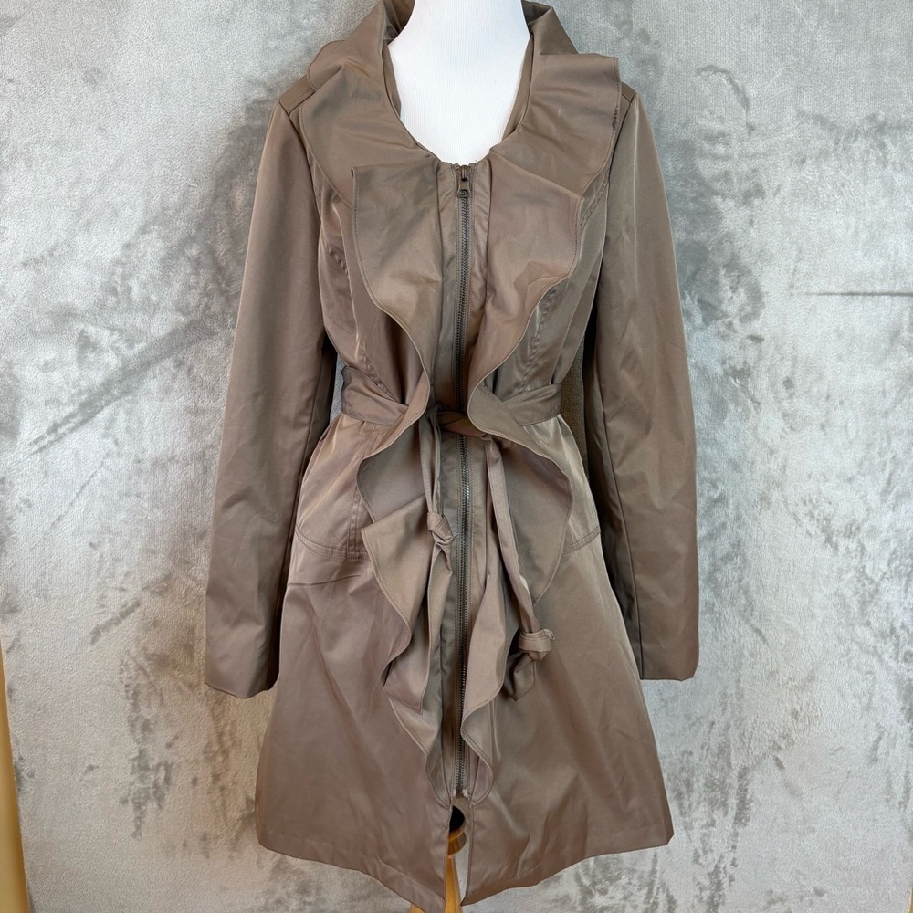 Cynthia Rowley Elegant Light Brown Ruffle Trench Wmn’s Jacket Coat M